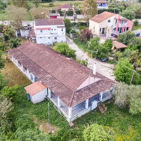 Theodoros Διαμέρισμα Σιδάρι
